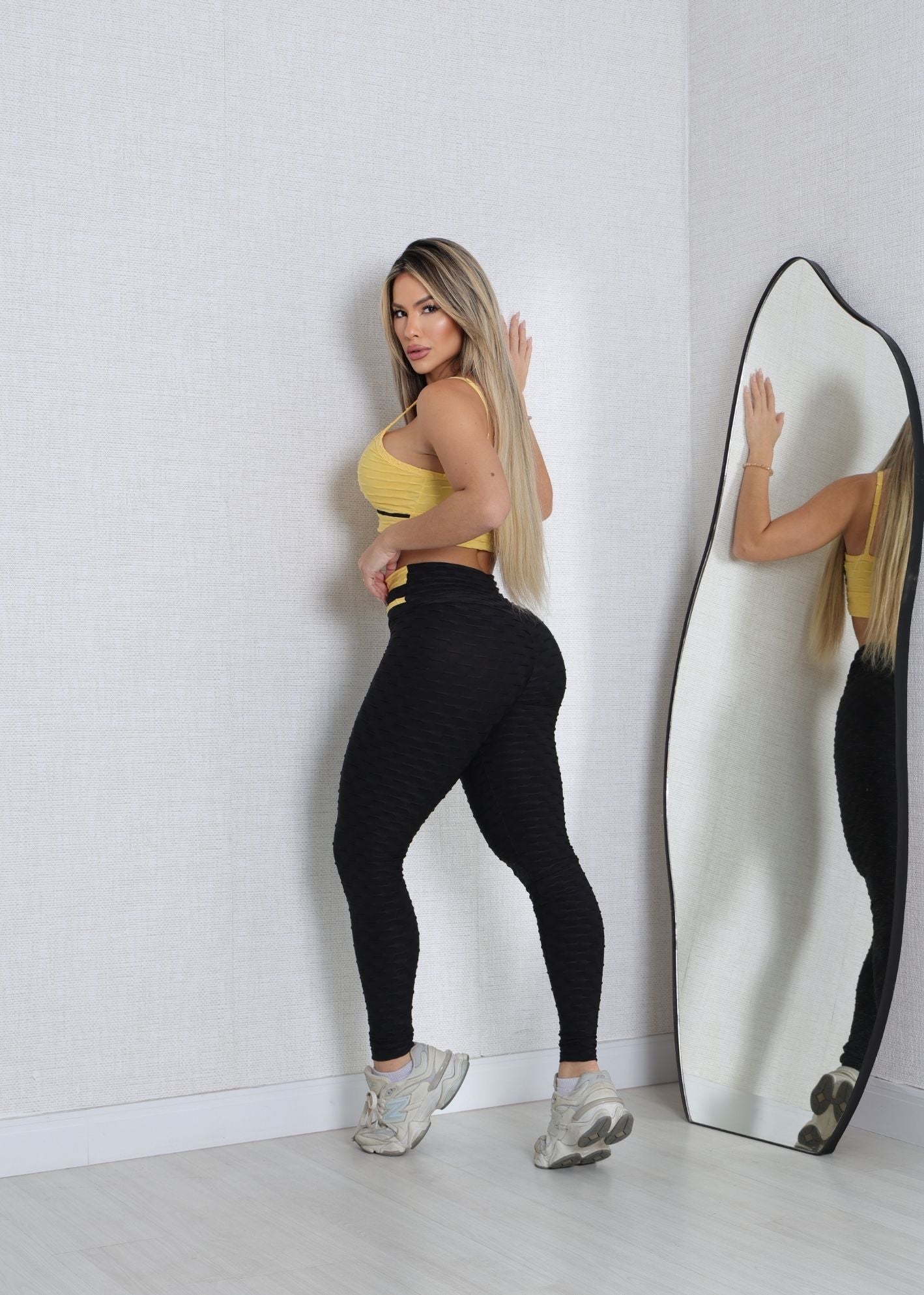Conjunto Fitness Top Viés Amarelo Legging Filete Preta