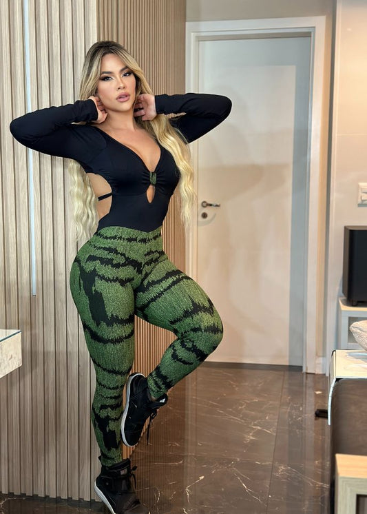 Macacão Fitness Top Manga Longa Legging Degradê Preto com Verde