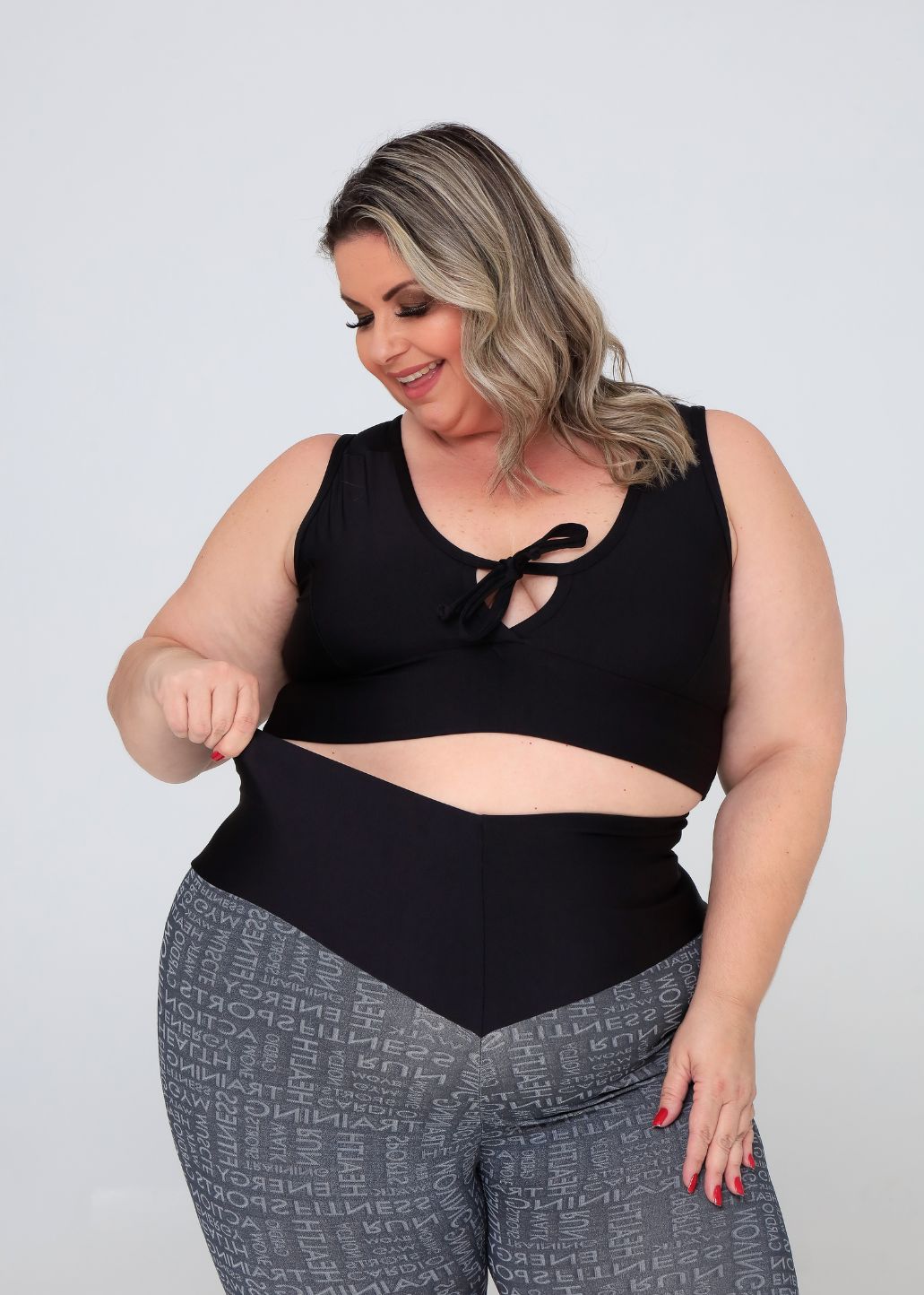Conjunto Fitness Top Kátia Preto e Legging Letras