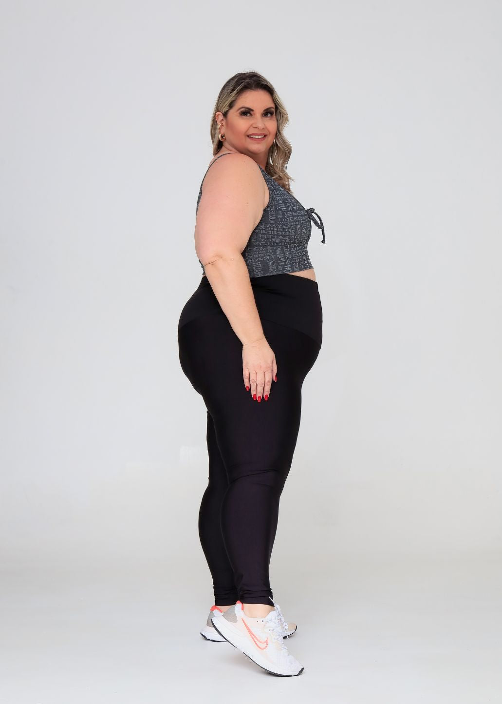 Conjunto Fitness Top Kátia Letras e Legging Preta