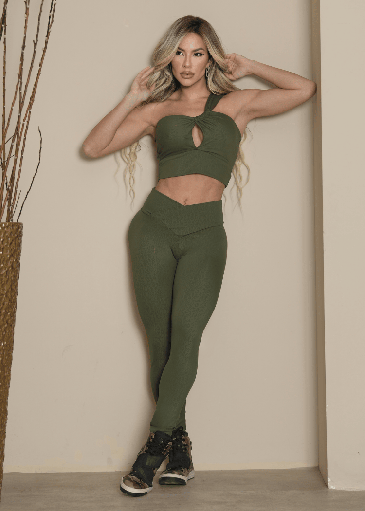 Conjunto Fitness Top Batista e Calça Legging Verde Modela Bumbum