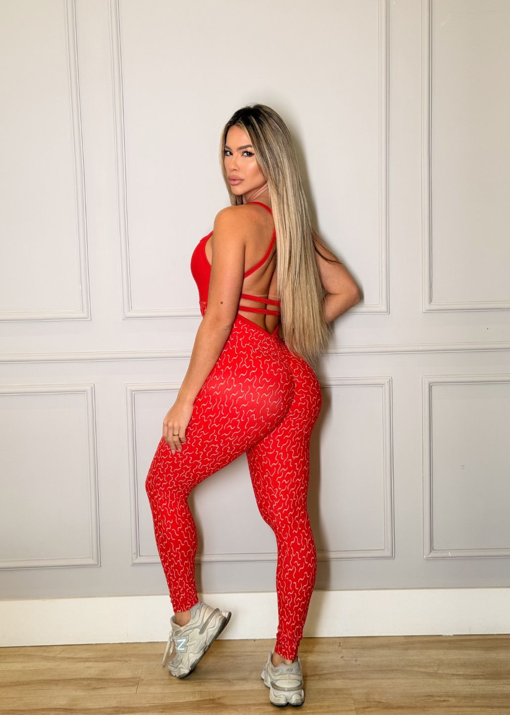 Macacão Fitness Vivi Pala Fechada Top Vermelho Legging Cobrinha