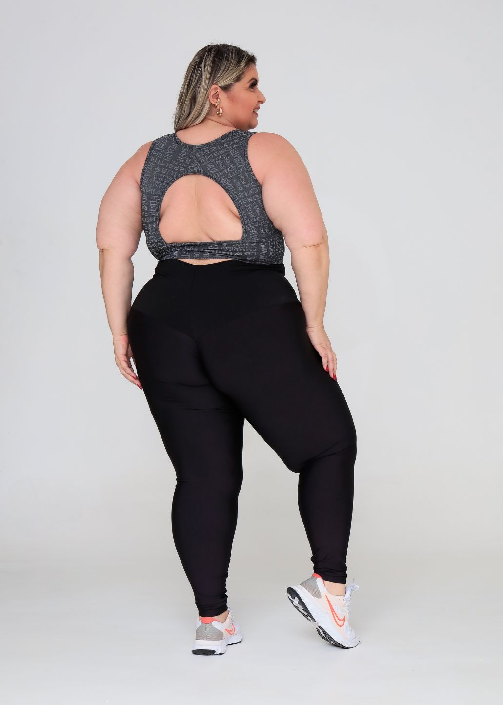 Conjunto Fitness Top Kátia Letras e Legging Preta