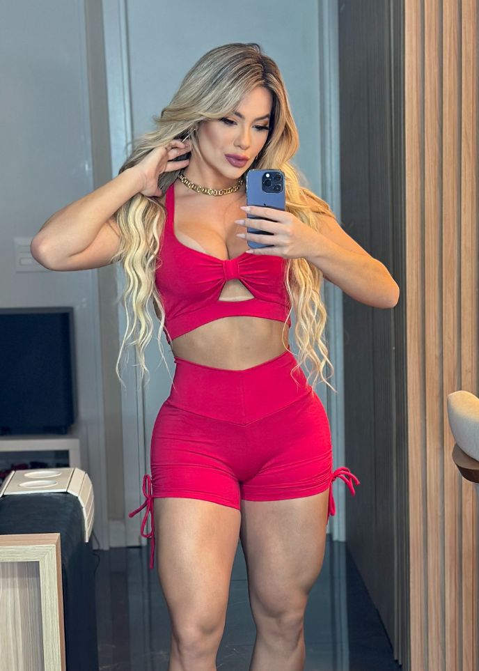 Conjunto Fitness Top com Short Brocado Vermelho