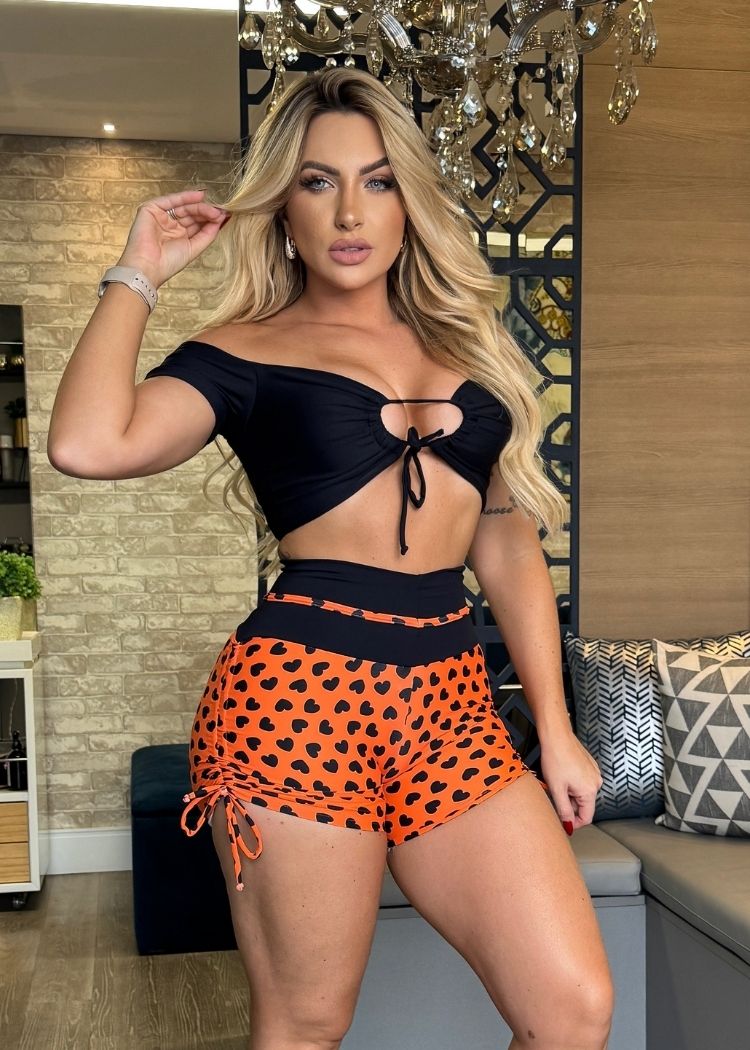 Conjunto Fitness Top Manguinha Preto Short Coral Coração