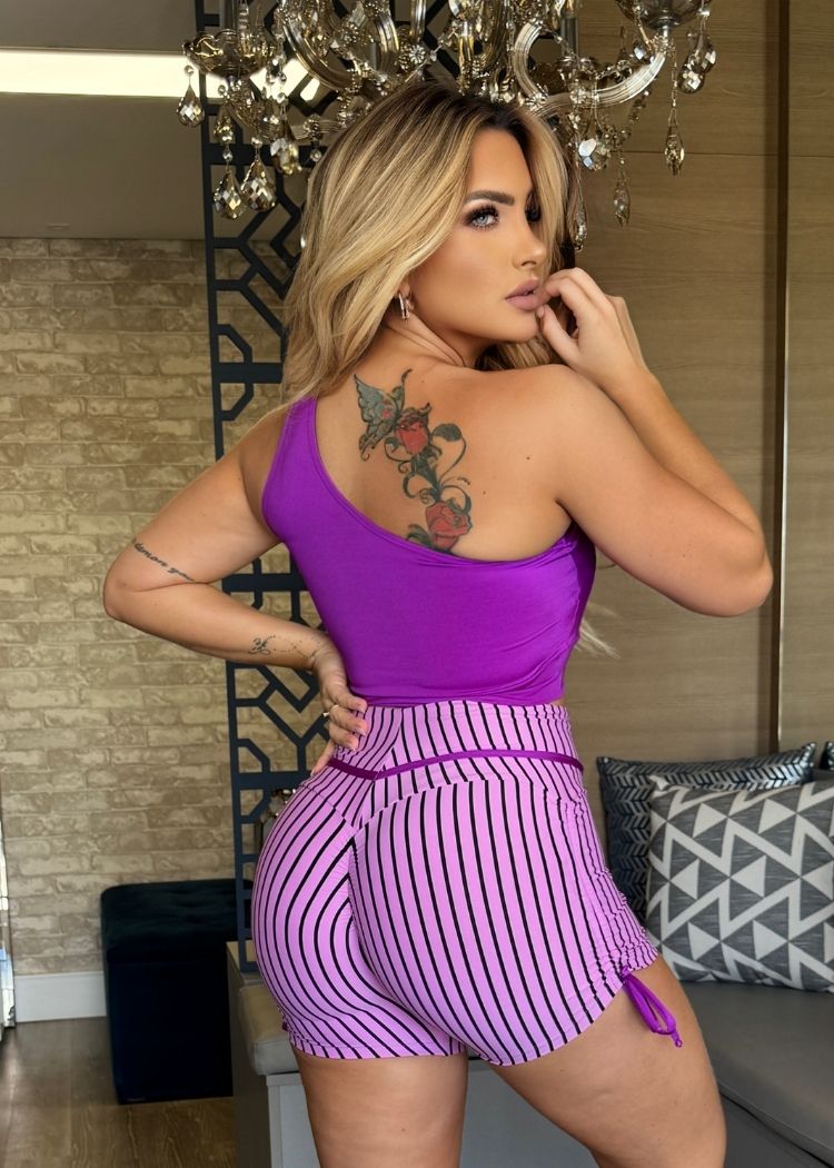 Conjunto Fitness Top Roxo com Tiras Short Lilás Listrado