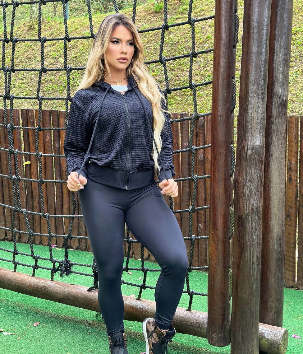 Jaqueta Feminina de Treino Preto com Capuz