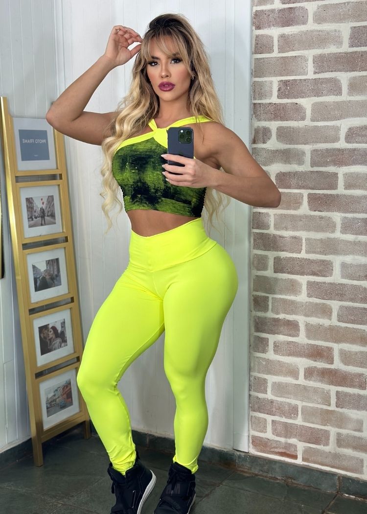 Conjunto Fitness Top Alça Cruzada Tie Dye Legging Verde Fluorescente