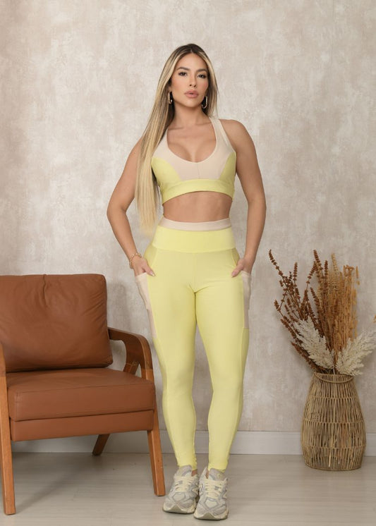 Conjunto Fitness Top Embutido Off White Legging Amarelo C/ Bolso