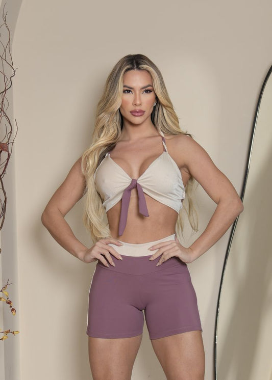 Conjunto Fitness Off White 2 Alças Trançadas com Laço Uva e Short Uva Empina Bumbum