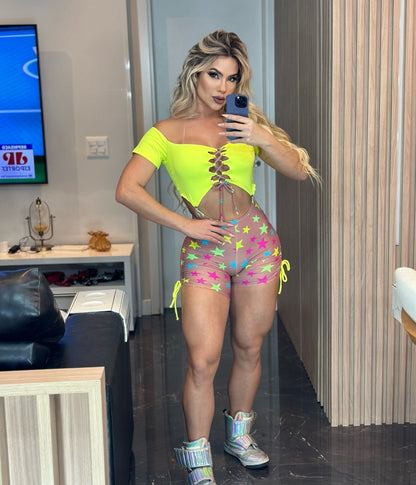 Macaquinho Fitness Top Verde Limão com Short Rosé Estrela