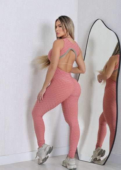 Macacão Fitness Brocado Goiaba Detalhe Verde