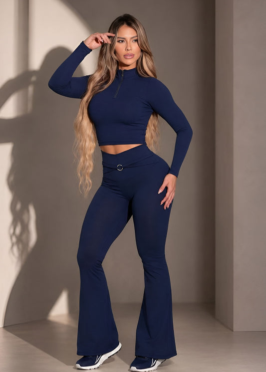 Conjunto Fitness Flare Azul Marinho com Cropped Manga Longa