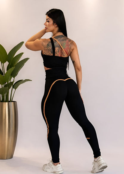 Conjunto Top Transverso e Legging Preto