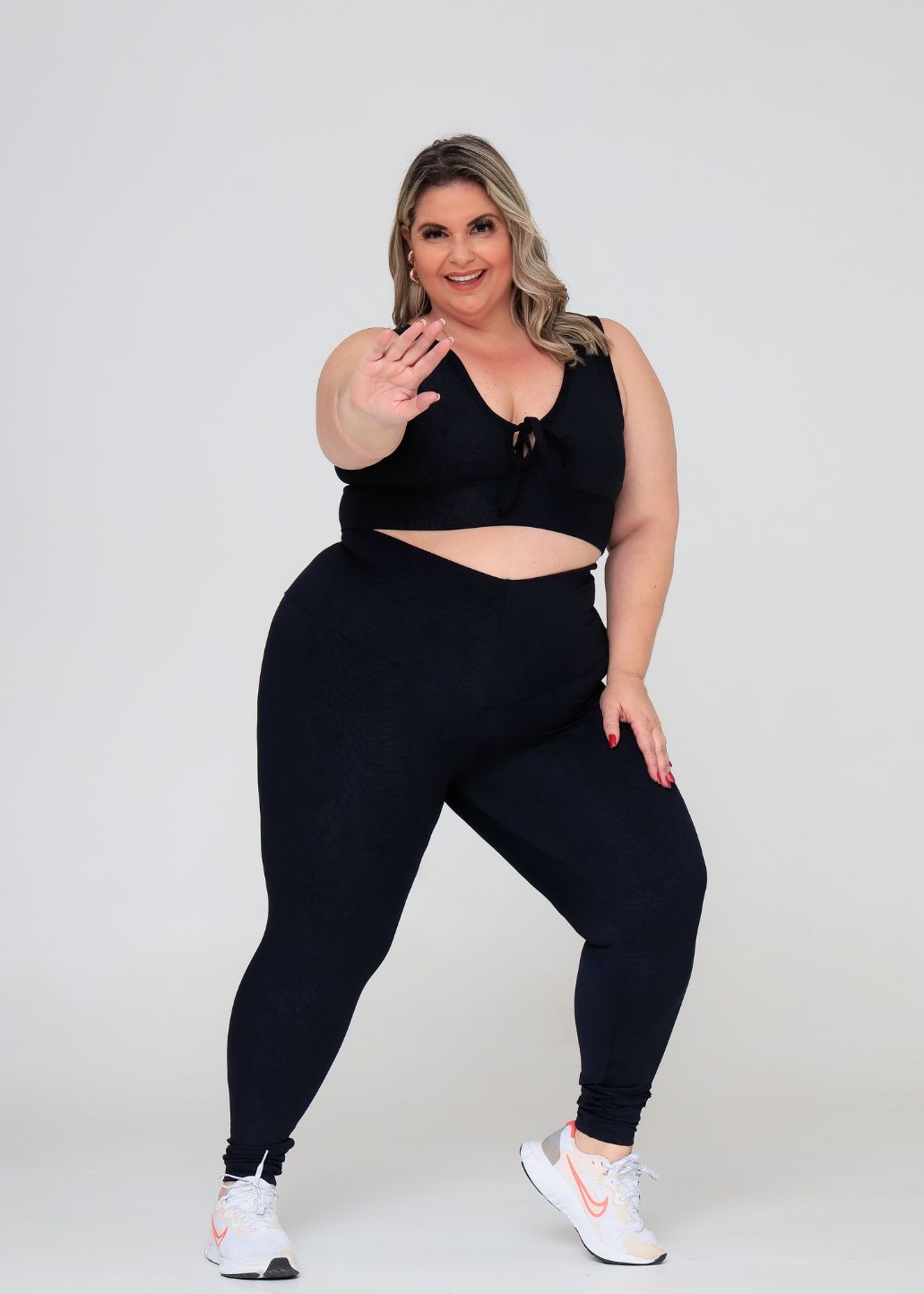 Conjunto Fitness Top Kátia e Legging Cobra Preto