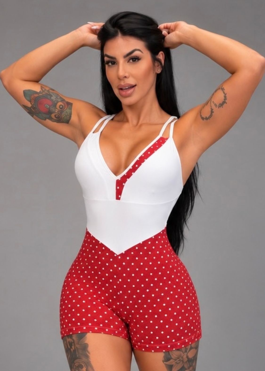 Macaquinho Fitness Bojo Duplo Branco com Vermelho Poá