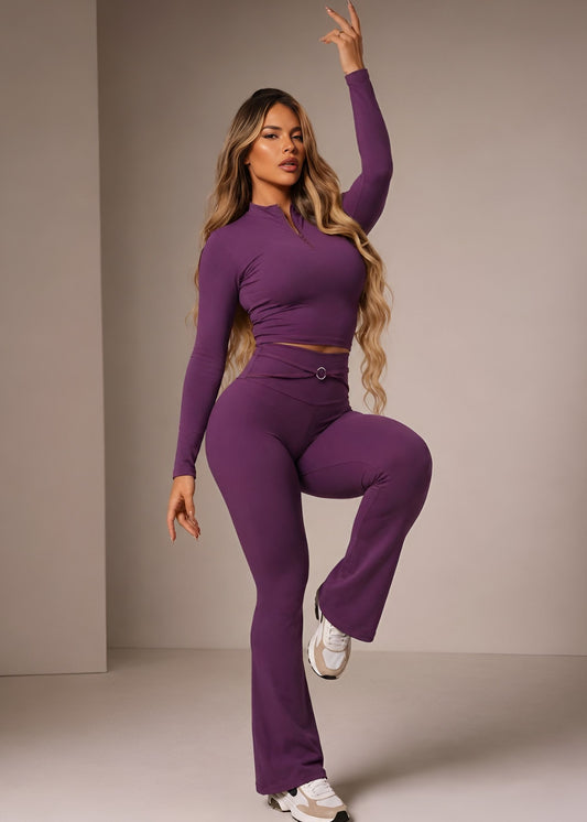 Conjunto Fitness Flare Açaí com Cropped Manga Longa