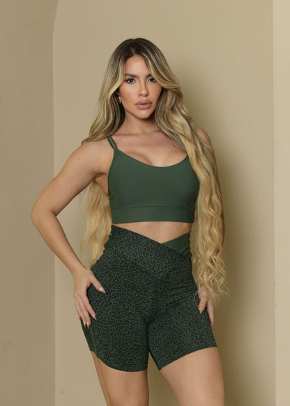 Conjunto Fitness Top Maitê Verde Short Transverso Onça