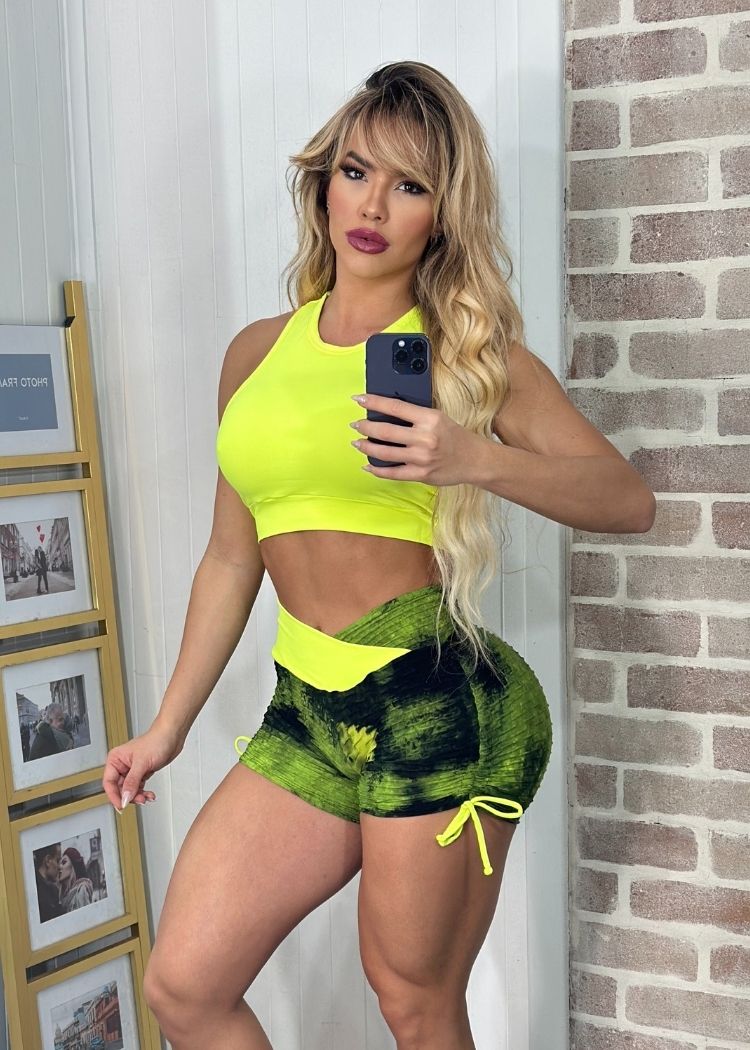 Conjunto Fitness Top Cropped Short Tie Dye com Regulagem