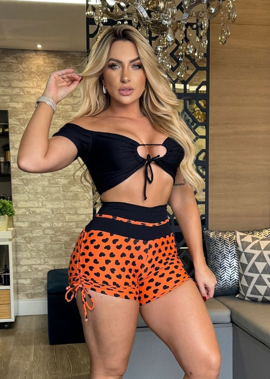 Conjunto Fitness Top Manguinha Preto Short Coral Coração