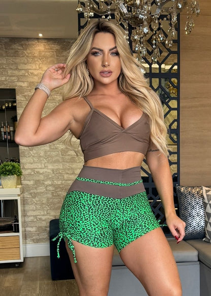Conjunto Fitness Top Marrom com Decote e Short Oncinha Empina Bumbum