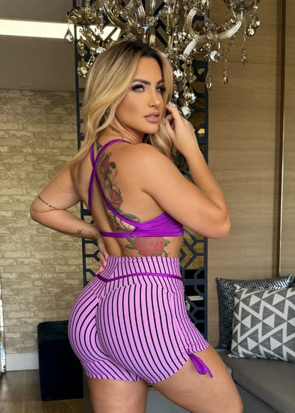 Conjunto Fitness Top Roxo com Decote Short Lilás Listrado