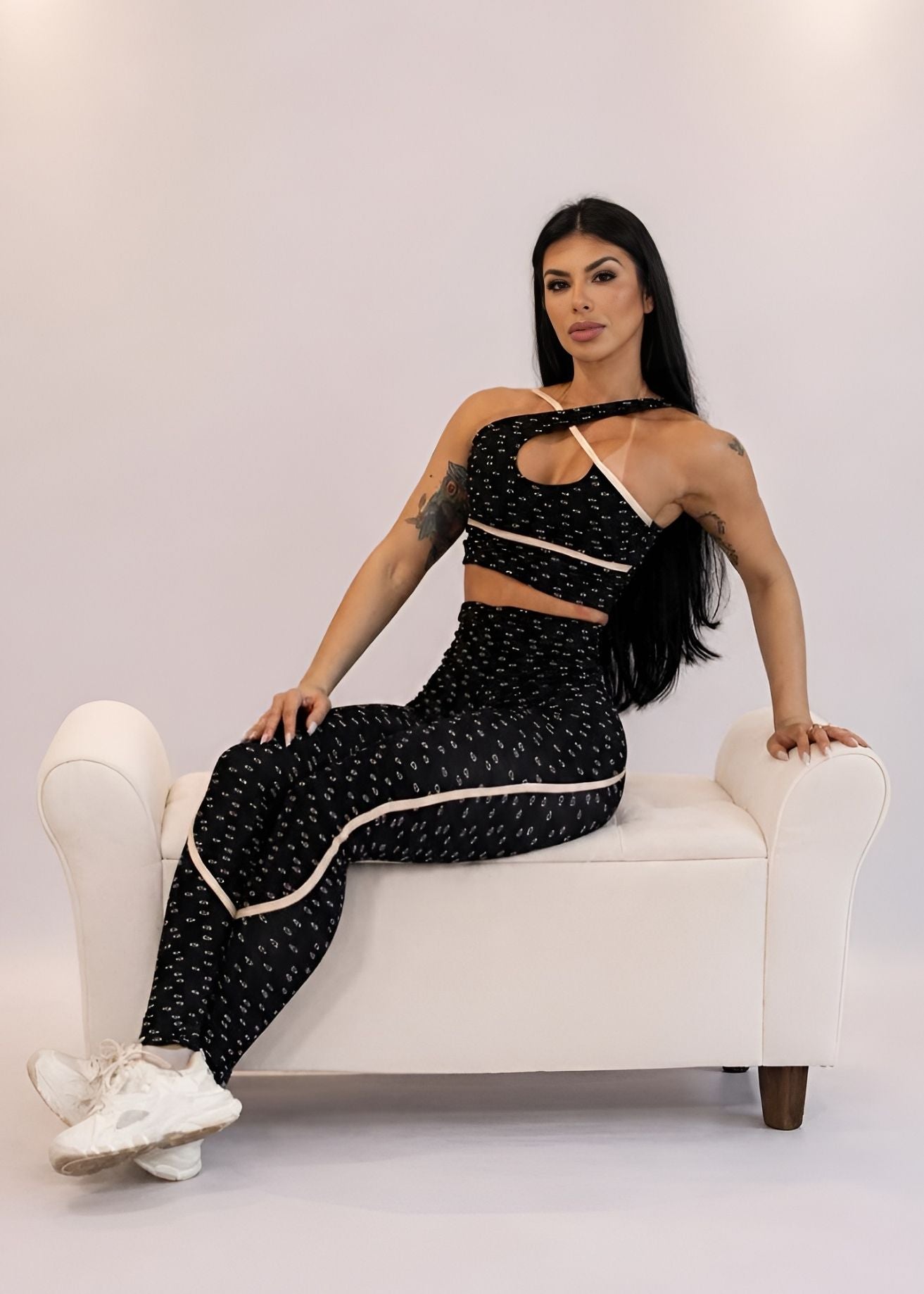 Conjunto Top Transverso e Legging Coração Preto