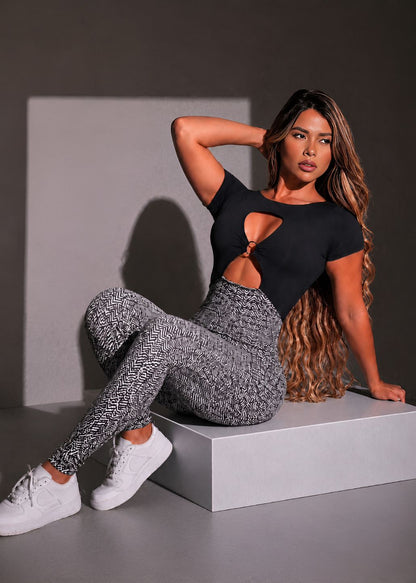 Macacão Fitness Hourglass V Preto