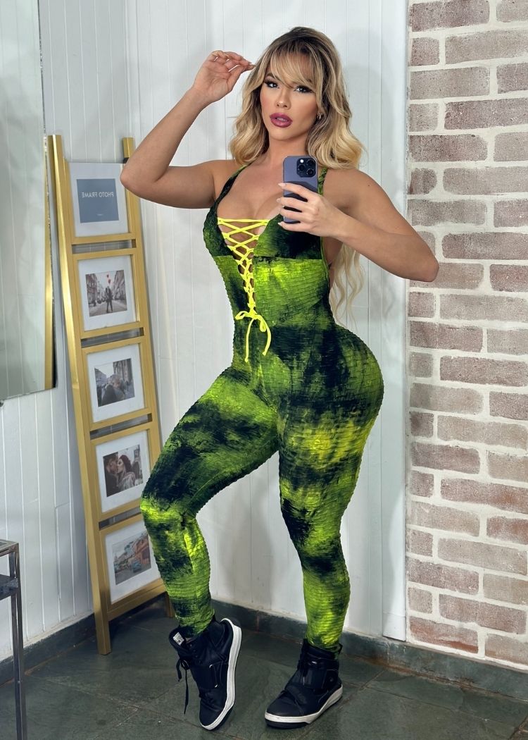 Macacão Fitness Tie Dye Verde Fluorescente Trançado