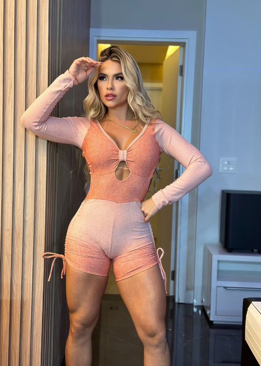 Macaquinho Fitness Salmão Top Manga Longa Short com Regulagem
