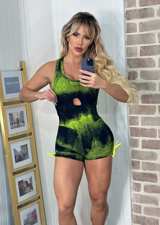 Macaquinho Fitness Tie Dye Verde Fluorescente Short com Regulagem